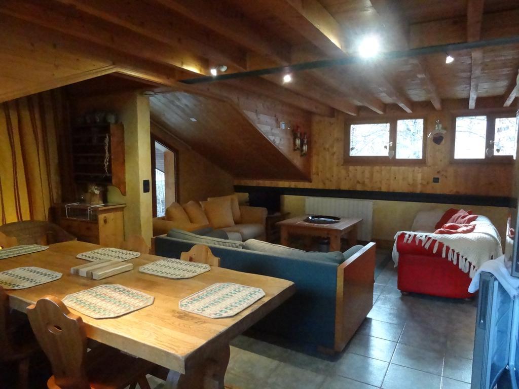 Les Nereides Studios Et Appartements Brides Les Bains Dış mekan fotoğraf