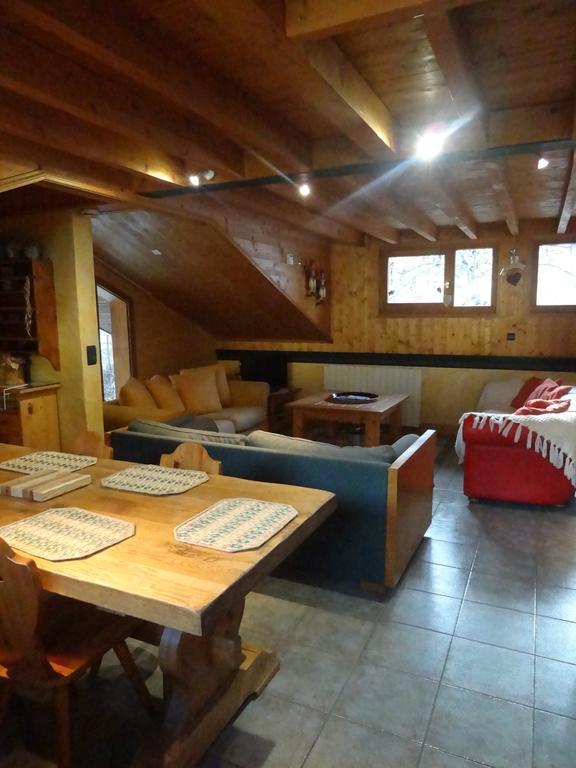 Les Nereides Studios Et Appartements Brides Les Bains Dış mekan fotoğraf
