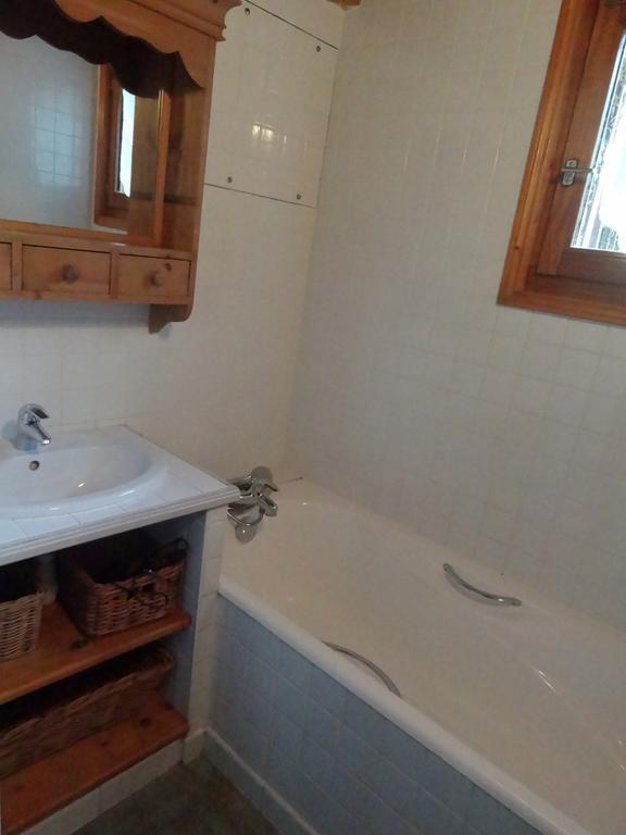 Les Nereides Studios Et Appartements Brides Les Bains Dış mekan fotoğraf