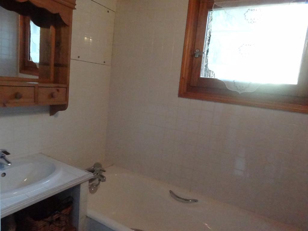 Les Nereides Studios Et Appartements Brides Les Bains Dış mekan fotoğraf