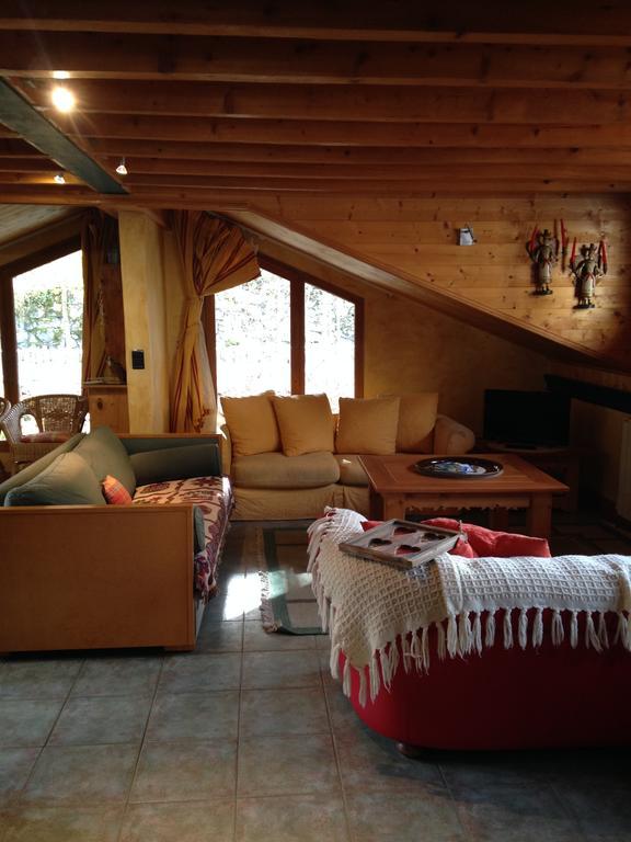 Les Nereides Studios Et Appartements Brides Les Bains Dış mekan fotoğraf